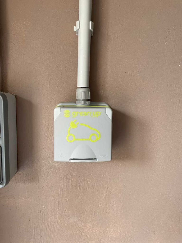 Prise-electrique-pose